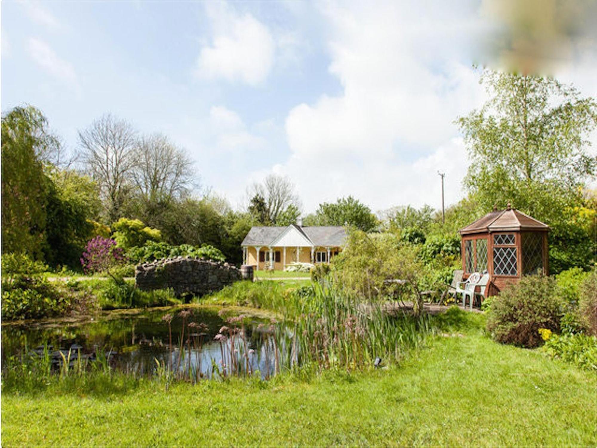 Glyndwr Vineyard Hotel Cowbridge Exterior photo